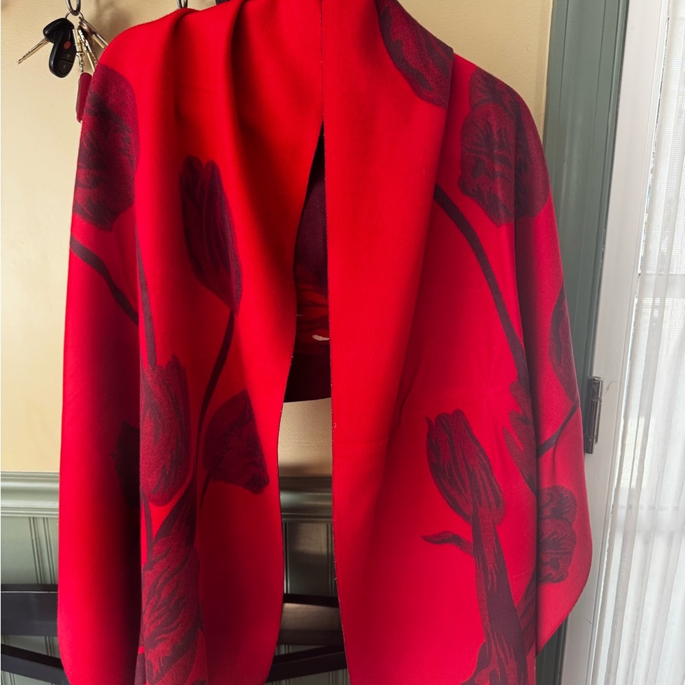 Vince Camuto Red Wrap/Scarf